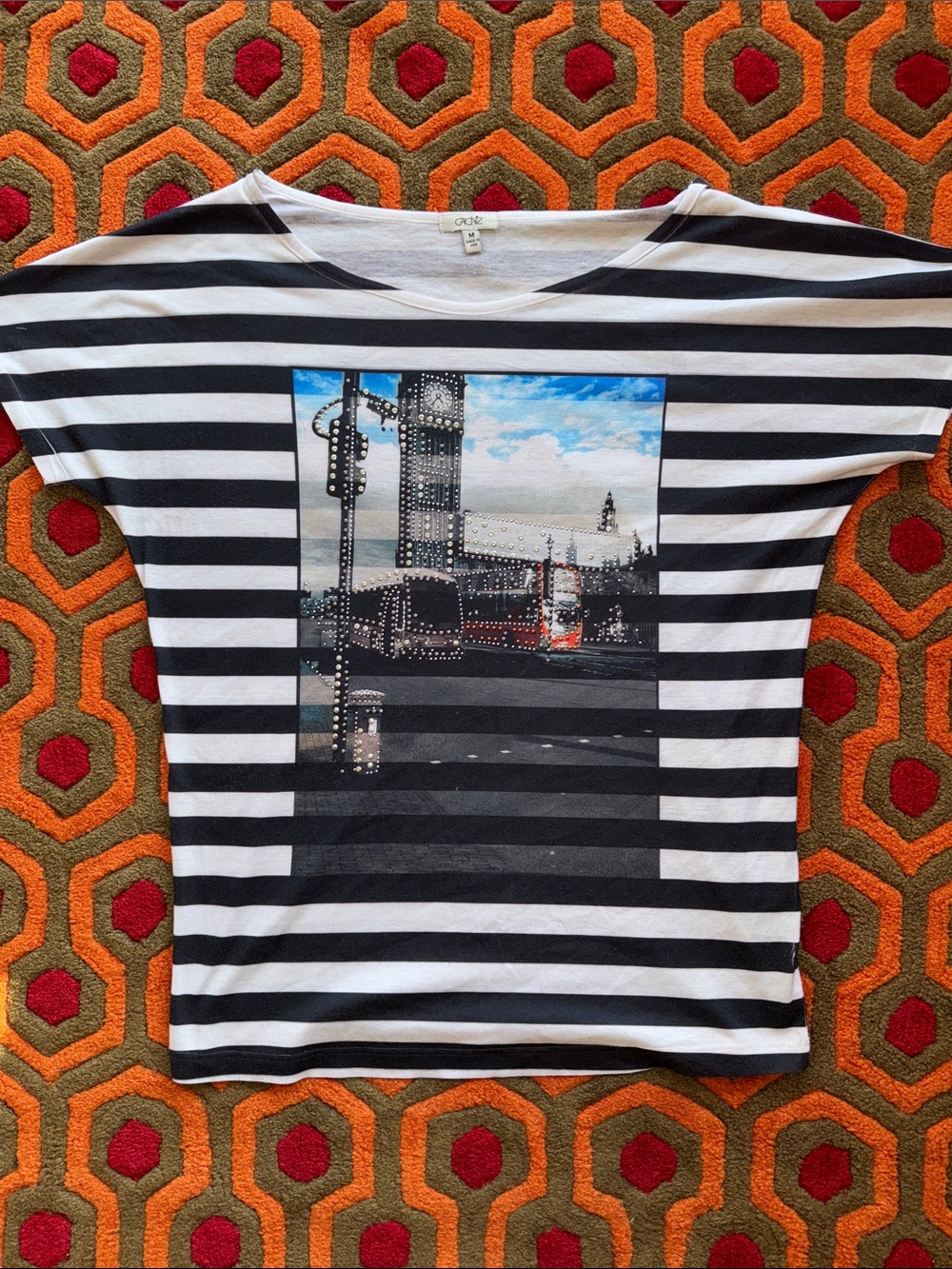 MAKE OFFER! Cache Black & White Striped Graphic Tee t-shirt London England Med.